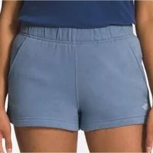 THE NORTH FACE Women's Half Dome Logo Fleece Shorts - Folk Blue/TNF White